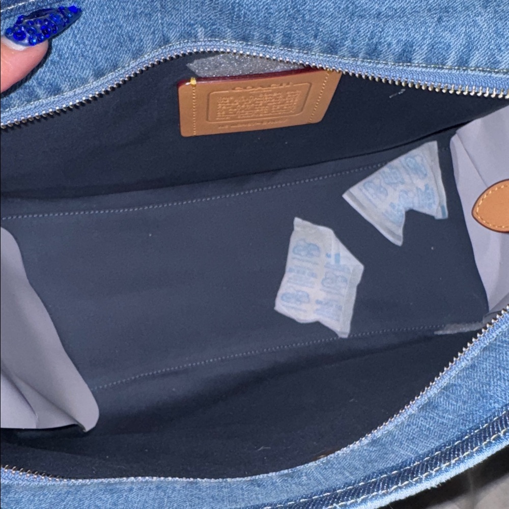Coach Denim Cargo Medium Tote Sold Out - Picture 11 of 14